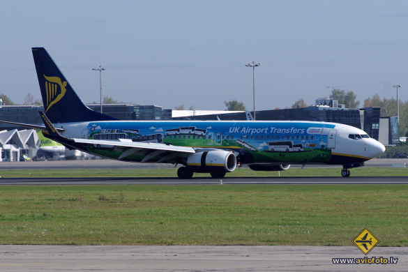 Boeing 737-8AS