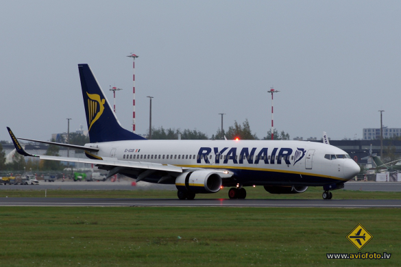 Boeing 737-8AS