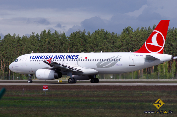 Airbus A320-232