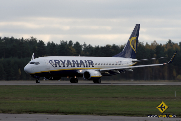 Boeing 737-8AS