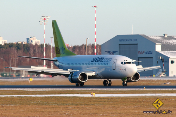 Boeing 737-522