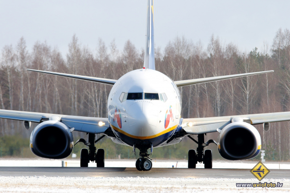 Boeing 737-8AS