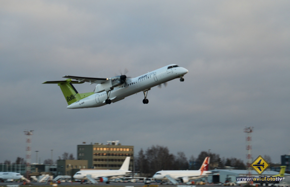 Bombardier DHC-8-402 Q400