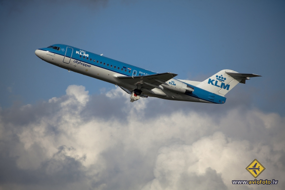 Fokker 70 (F-28-0070)