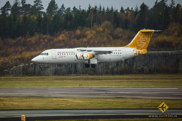 British Aerospace Avro 146-RJ100