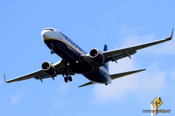Boeing 737-8AS