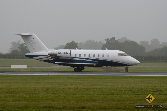 Bombardier Challenger 605 (CL-600-2B16)
