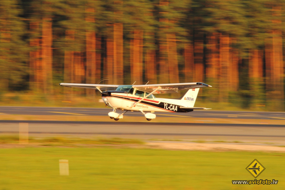 Reims F172N Skyhawk 100