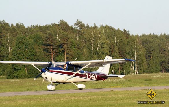 Reims F172K