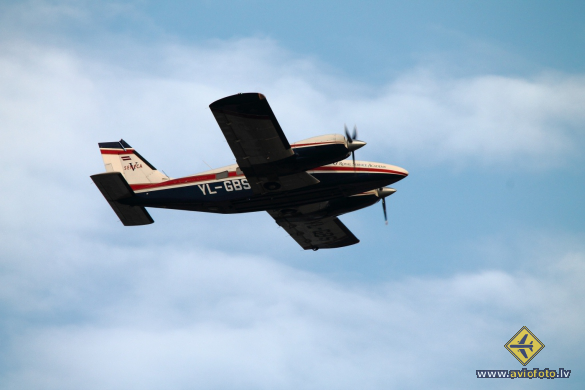 Piper PA-34-220T Seneca