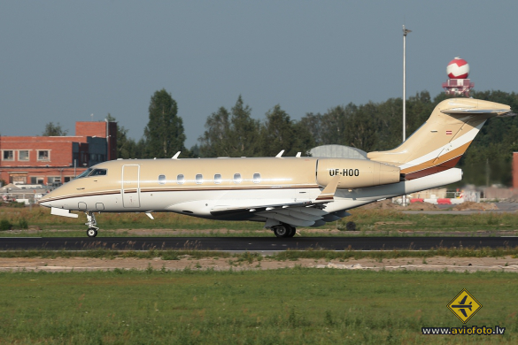 Bombardier Challenger 300 (BD-100-1A10)