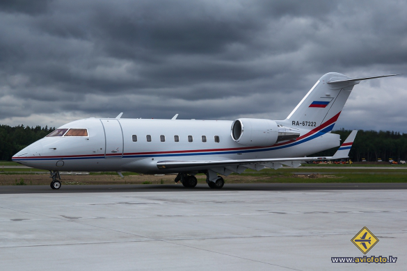 Bombardier Challenger 604 (CL-600-2B16)
