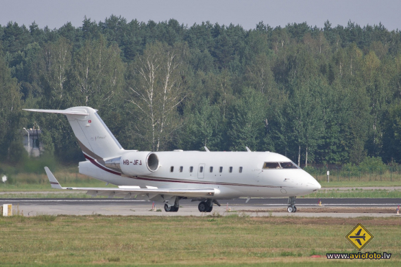 Bombardier Challenger 604 (CL-600-2B16)