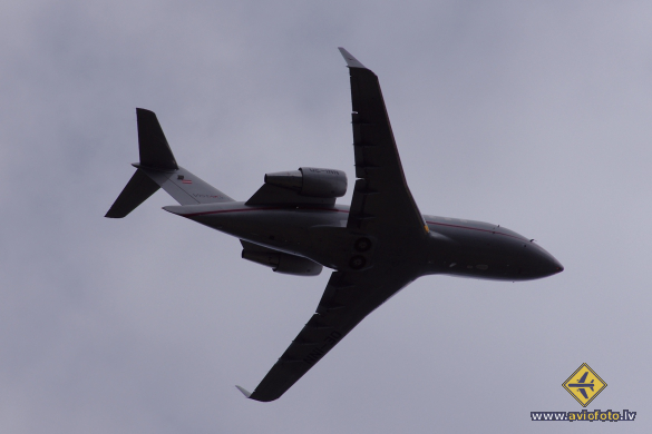 Bombardier Challenger 605 (CL-600-2B16)