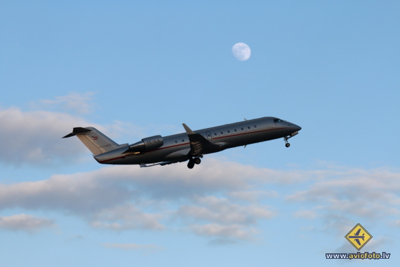 Bombardier Challenger 850 (CRJ-200SE/CL-600-2B19)
