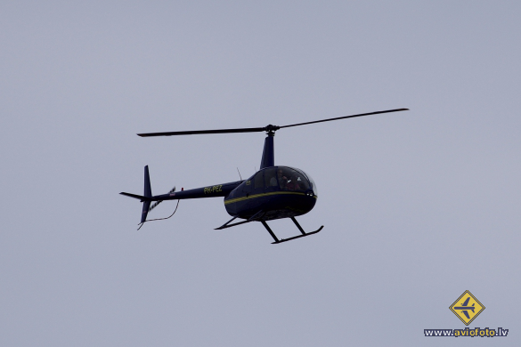 Robinson R-44 Raven II