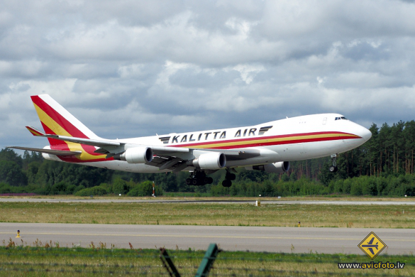 Boeing 747-4HQF/ER