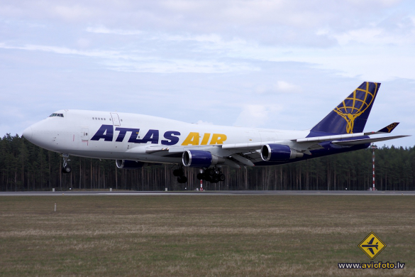 Boeing 747-446(BCF)