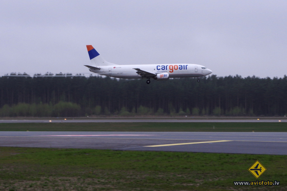 Boeing 737-448(SF)
