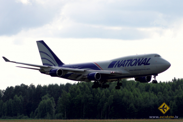 Boeing 747-428M(BCF)