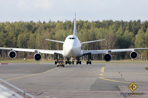 Boeing 747-47UF/SCD