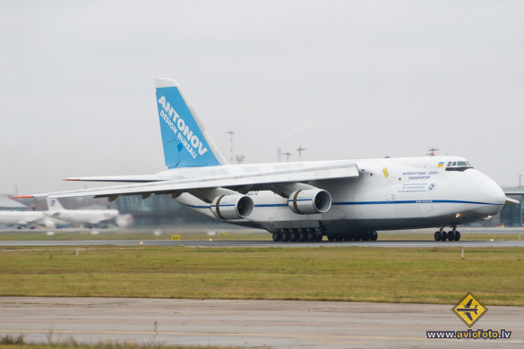 Antonov An-124-100-150 Ruslan