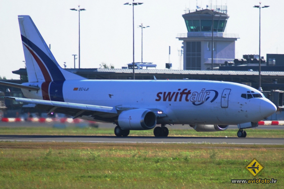 Boeing 737-301(SF)