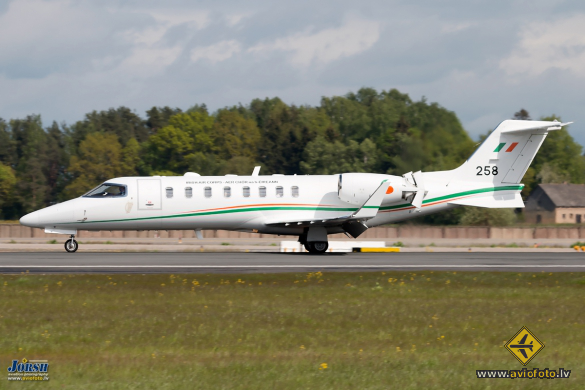 Learjet 45