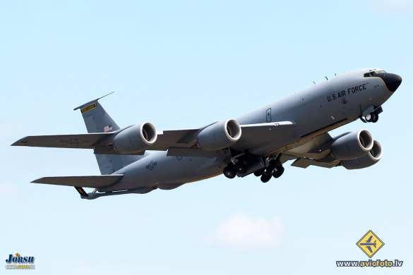 Boeing KC-135T Stratotanker (717-148)