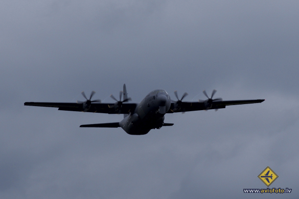 Lockheed Martin C-130J-30 Hercules (L-382)