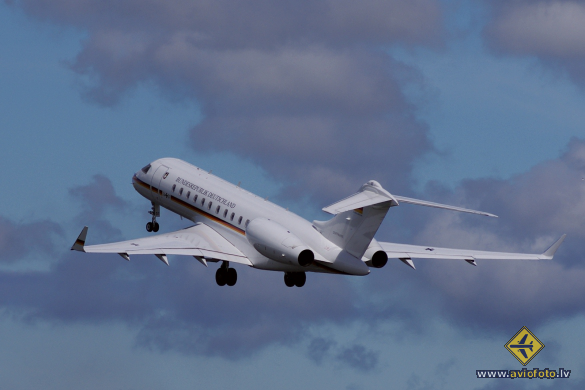 Bombardier Global 5000 (BD-700-1A11)