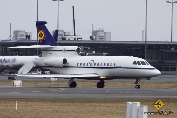 Dassault Falcon 900B