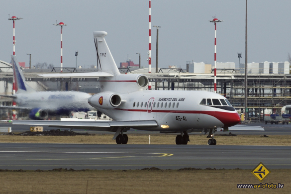 Dassault Falcon 900B