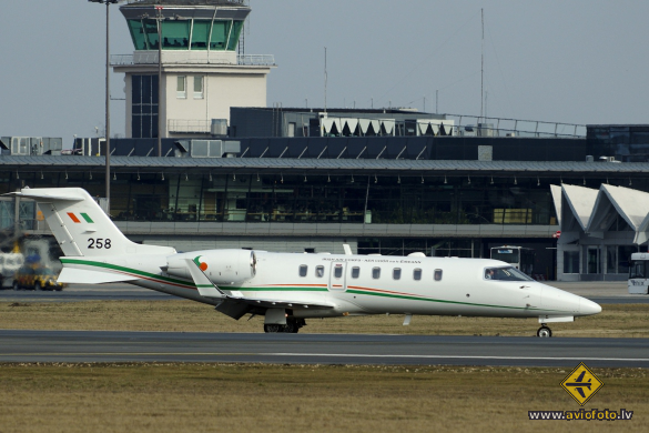 Learjet 45