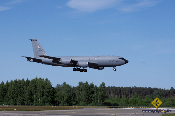 Boeing KC-135T Stratotanker (717-148)