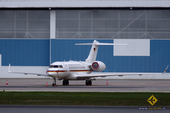 Bombardier Global 5000 (BD-700-1A11)