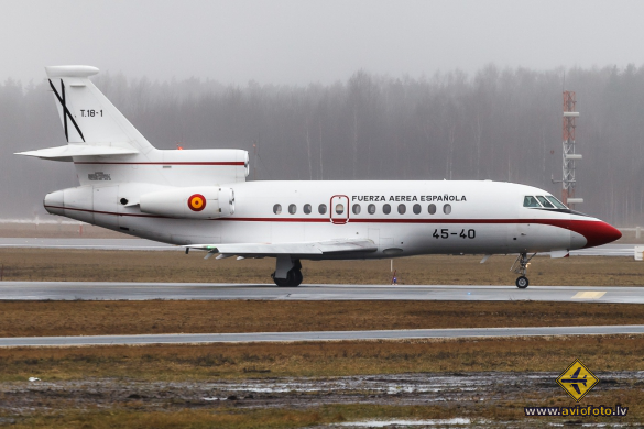 Dassault Falcon 900B