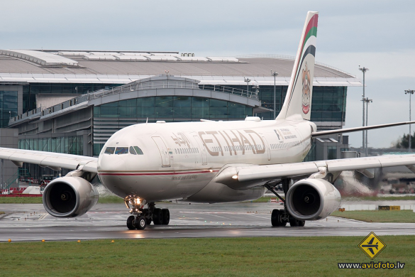 Airbus A330-243