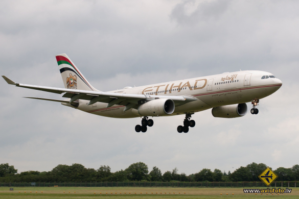 Airbus A330-243