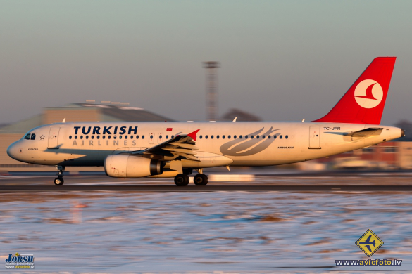 Airbus A320-232