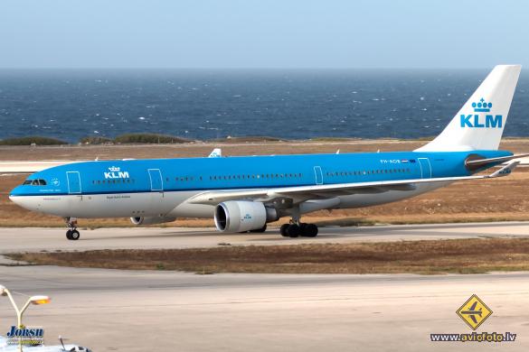 Airbus A330-203