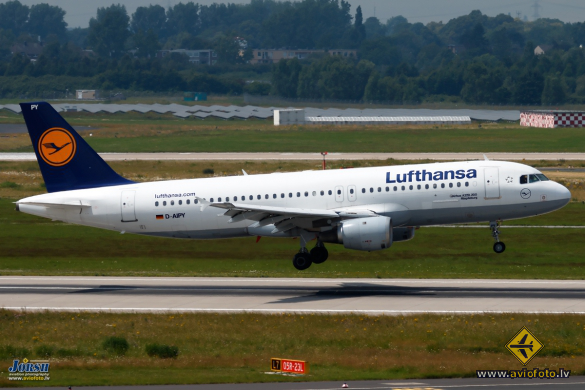 Airbus A320-211