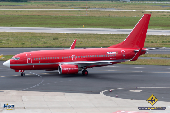 Boeing 737-7L9