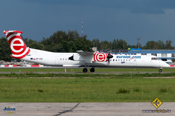 Bombardier DHC-8-402 Q400