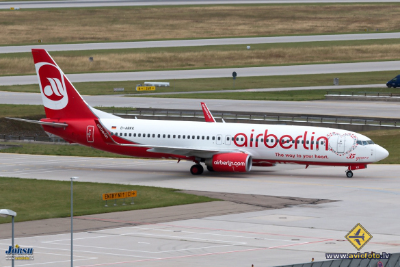 Boeing 737-86J