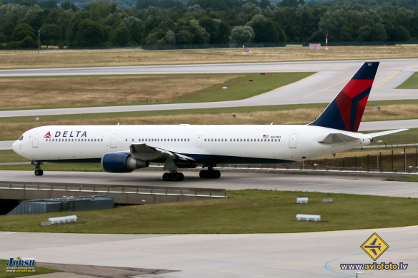 Boeing 767-432/ER