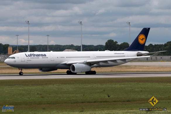 Airbus A330-343