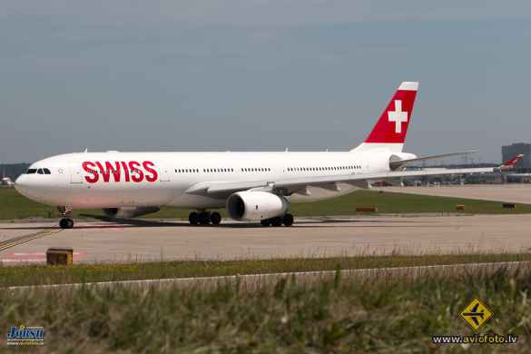 Airbus A330-343