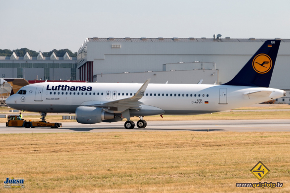 Airbus A320-214