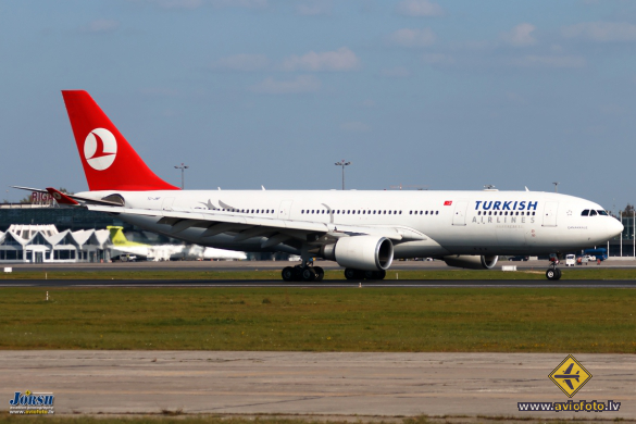 Airbus A330-203